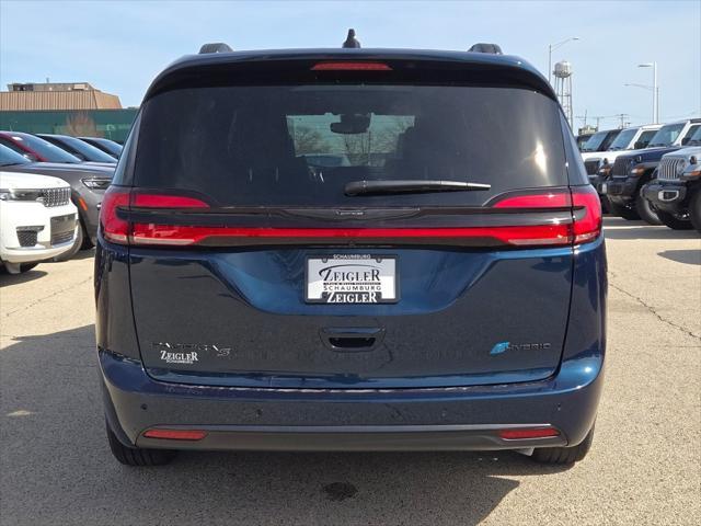 new 2025 Chrysler Pacifica Hybrid car, priced at $48,775