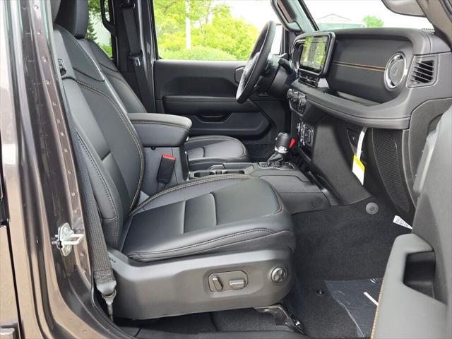 new 2025 Jeep Wrangler car, priced at $51,240