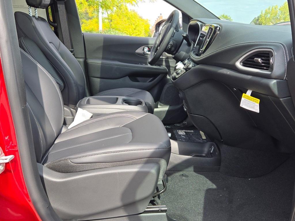 new 2026 Chrysler Pacifica car, priced at $47,030