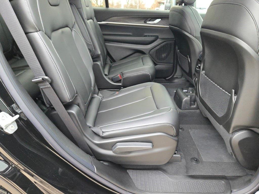 new 2025 Jeep Grand Cherokee L car, priced at $44,860