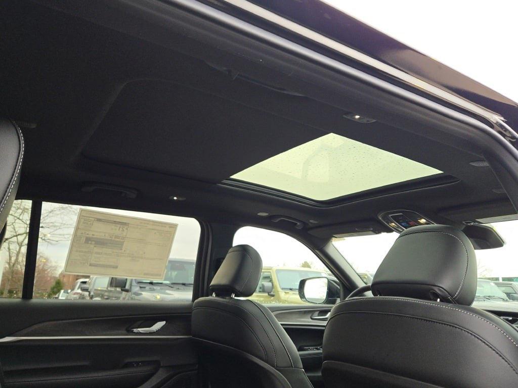 new 2025 Jeep Grand Cherokee L car, priced at $44,860