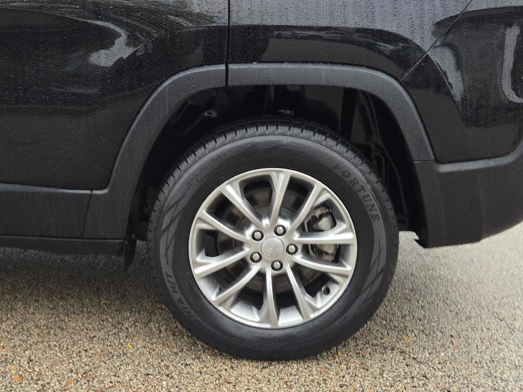 used 2022 Jeep Cherokee car, priced at $22,500