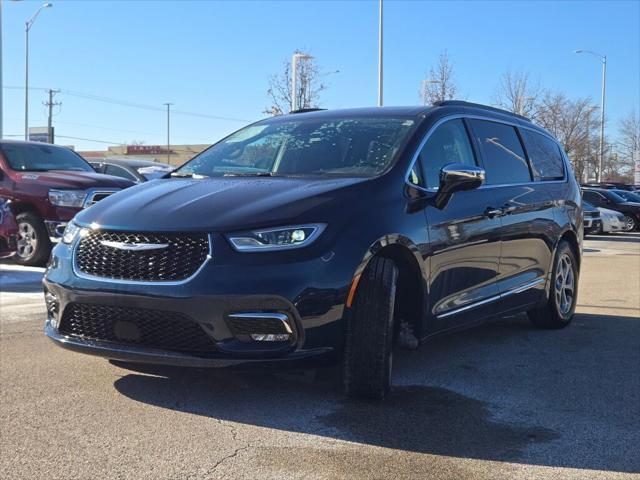 used 2023 Chrysler Pacifica car, priced at $39,995