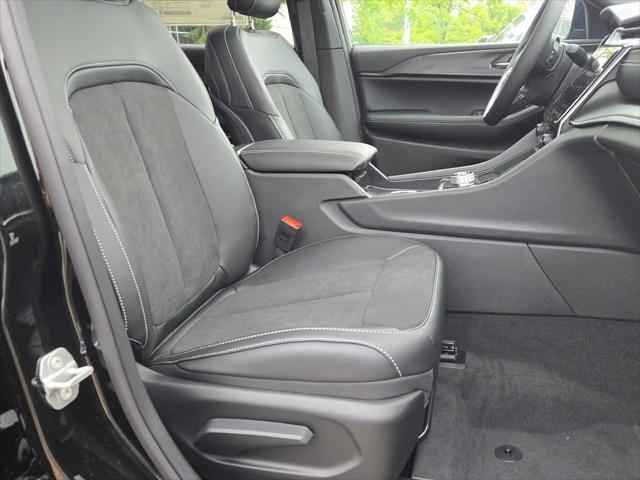 new 2025 Jeep Grand Cherokee L car, priced at $40,967