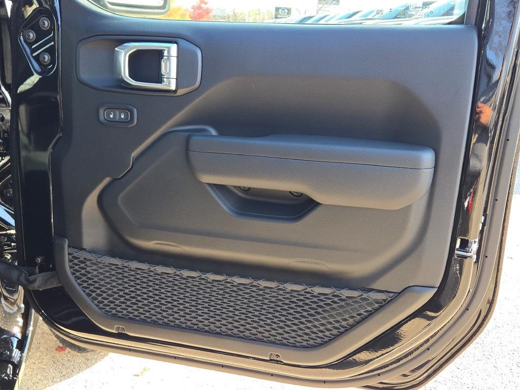 new 2026 Jeep Wrangler car, priced at $51,620