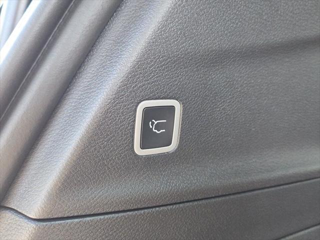 new 2025 Chrysler Pacifica car, priced at $43,098