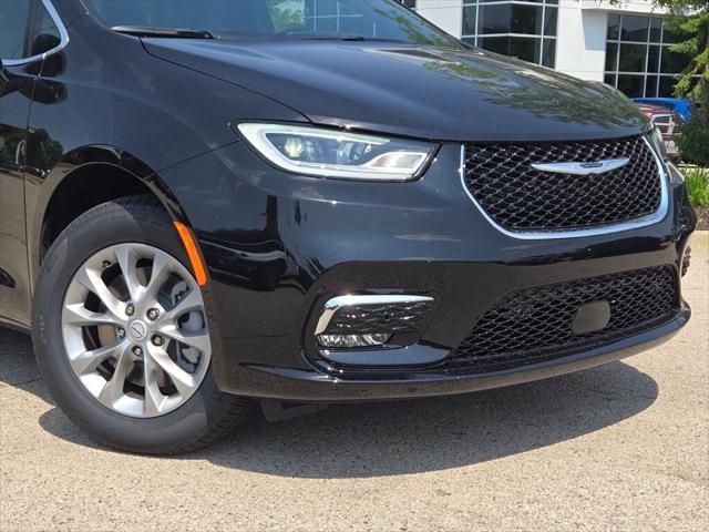 new 2025 Chrysler Pacifica car, priced at $43,098