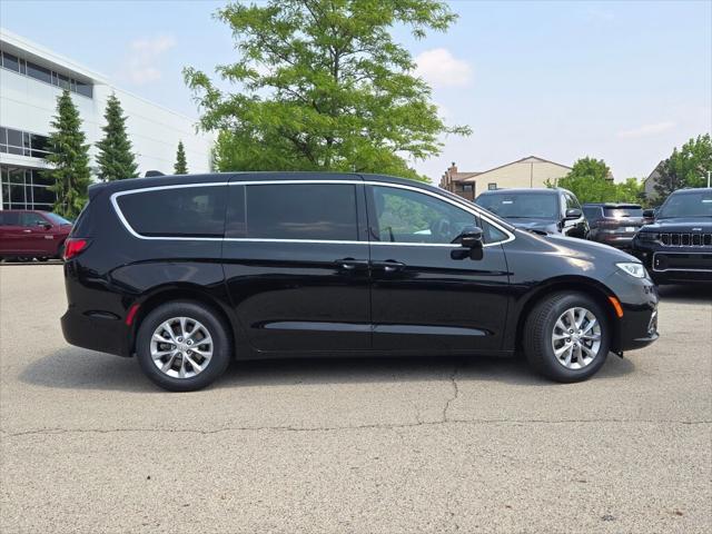 new 2025 Chrysler Pacifica car, priced at $43,098