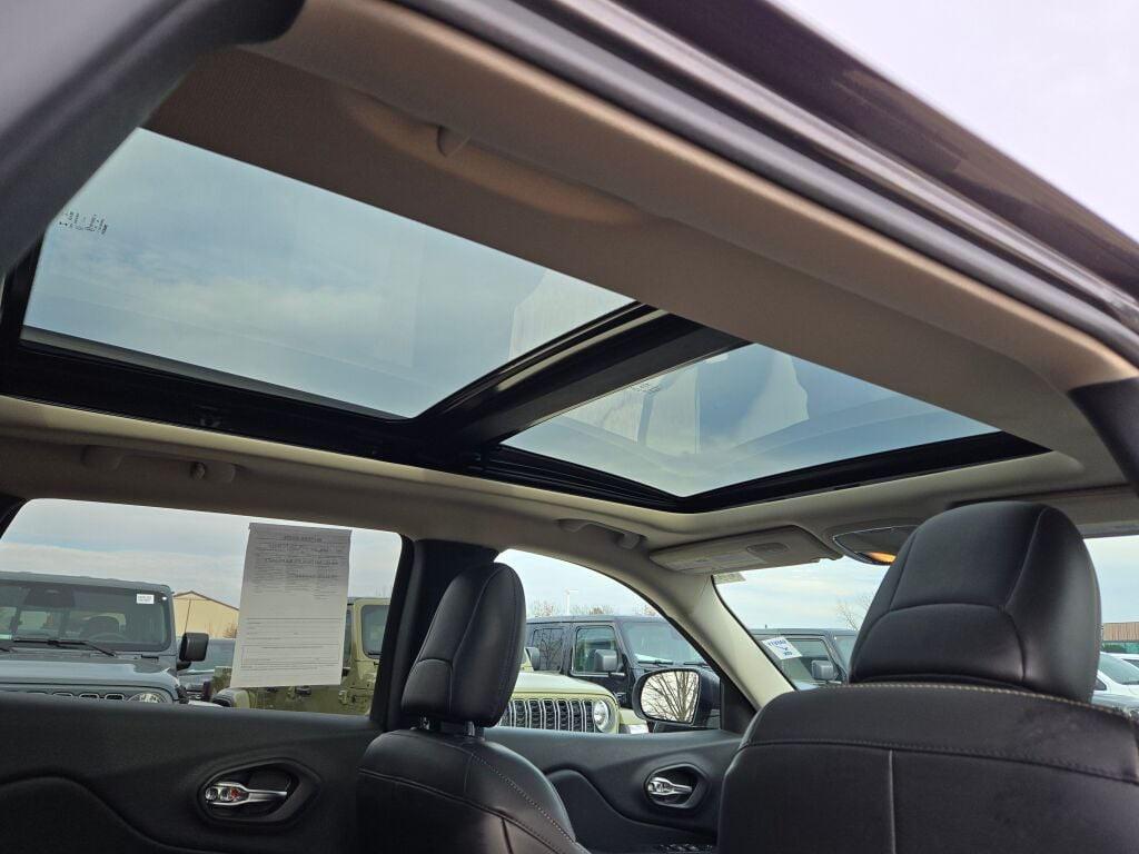 used 2017 Jeep Cherokee car, priced at $10,491