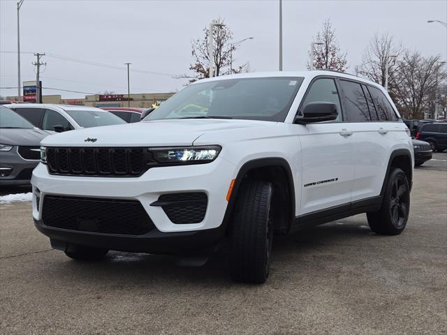 used 2024 Jeep Grand Cherokee car, priced at $39,911