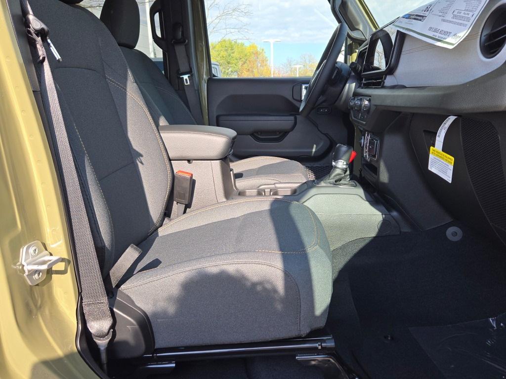 new 2026 Jeep Gladiator car, priced at $52,790