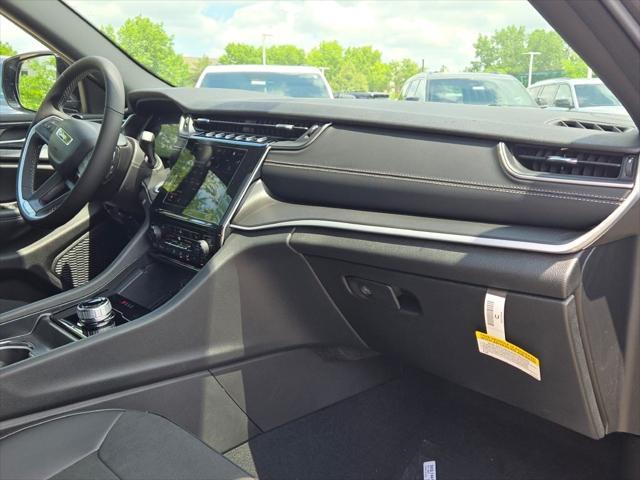 new 2025 Jeep Grand Cherokee L car, priced at $42,497