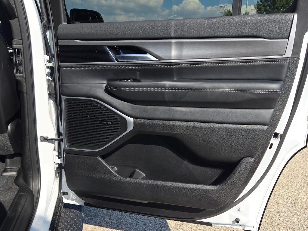 new 2025 Jeep Wagoneer car, priced at $67,520