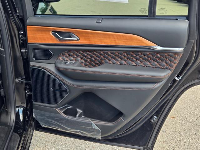new 2025 Jeep Grand Cherokee L car, priced at $66,346