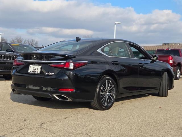 used 2024 Lexus ES 350 car, priced at $42,100