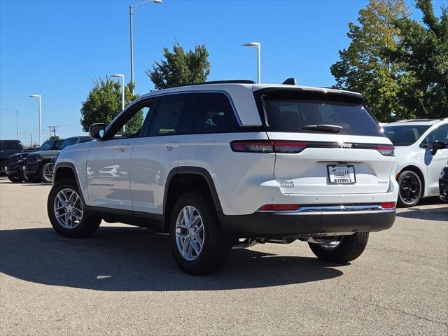 new 2025 Jeep Grand Cherokee car, priced at $40,875