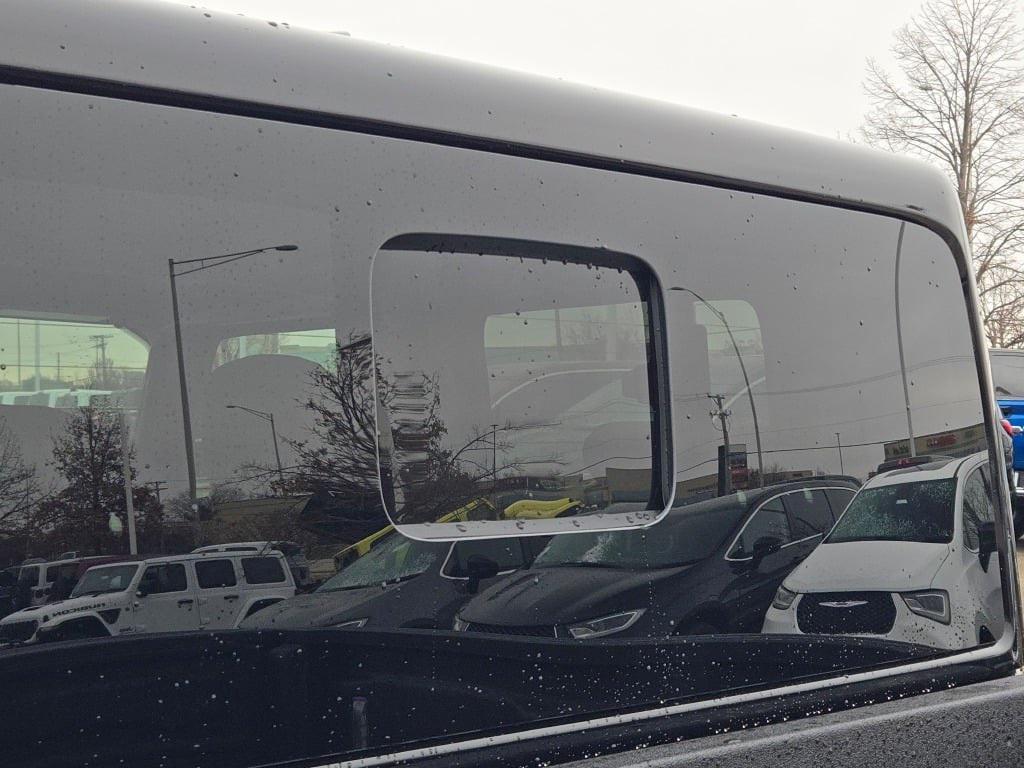 new 2025 Jeep Gladiator car, priced at $39,235