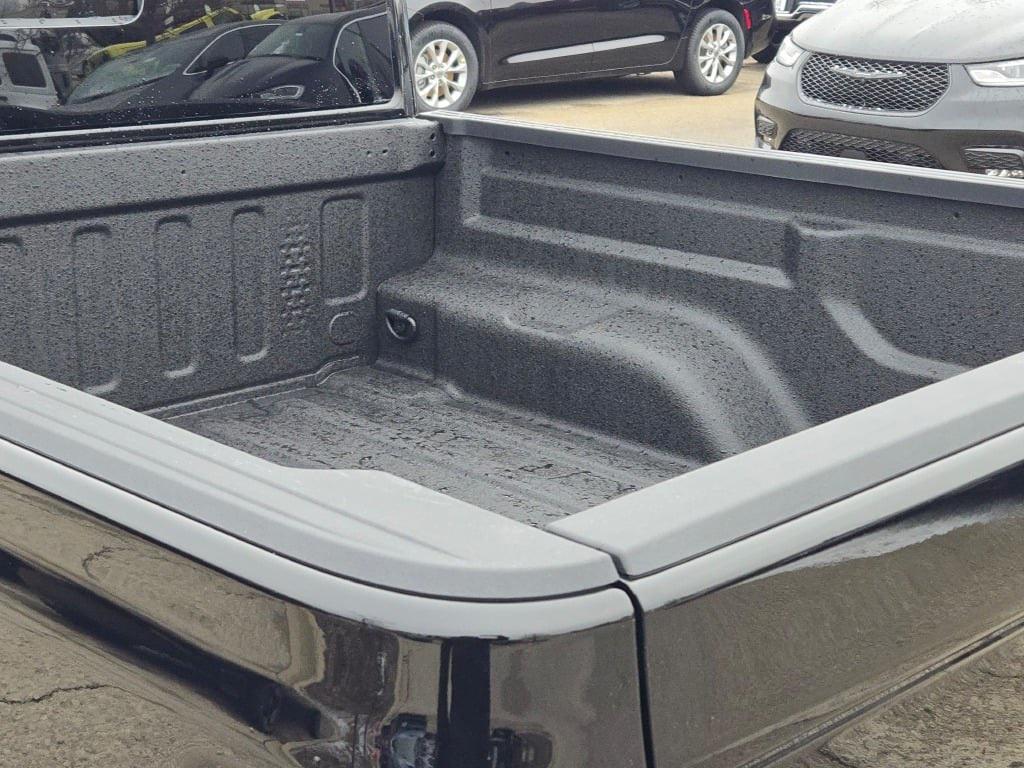 new 2025 Jeep Gladiator car, priced at $39,235