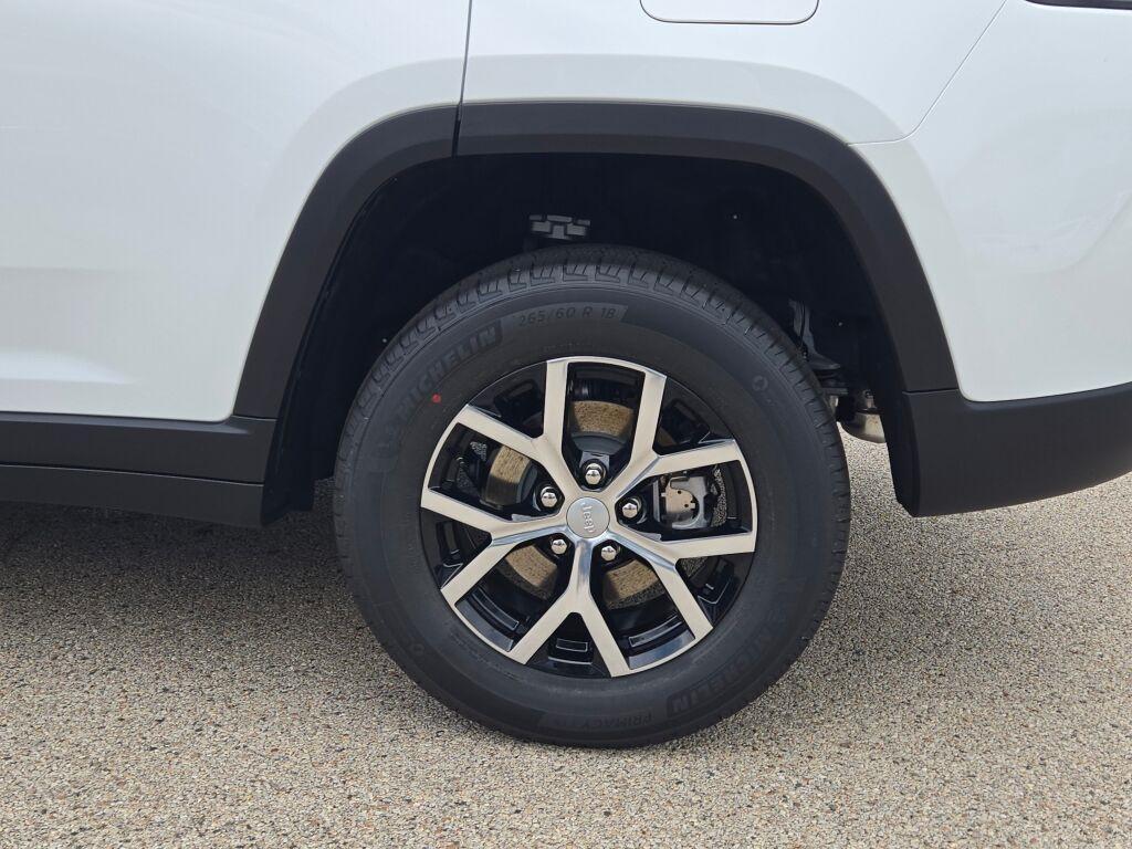 new 2025 Jeep Grand Cherokee car, priced at $45,165