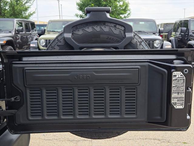 new 2025 Jeep Wrangler car, priced at $42,304