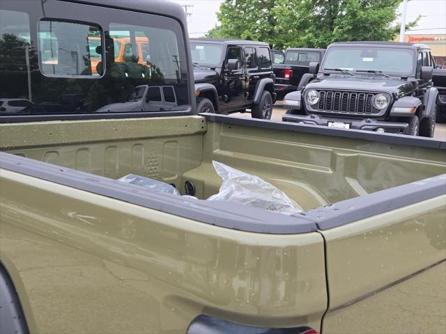 new 2025 Jeep Gladiator car, priced at $38,332