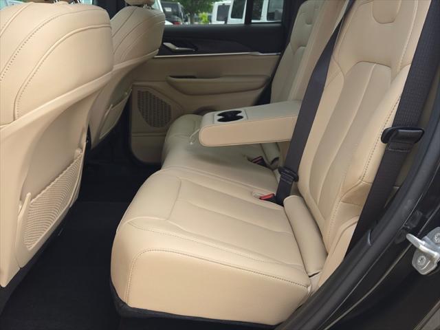 used 2024 Jeep Grand Cherokee car, priced at $41,989