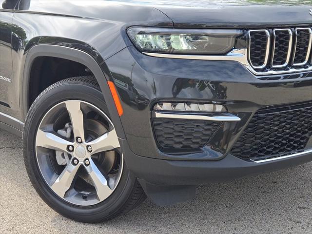 used 2024 Jeep Grand Cherokee car, priced at $41,989