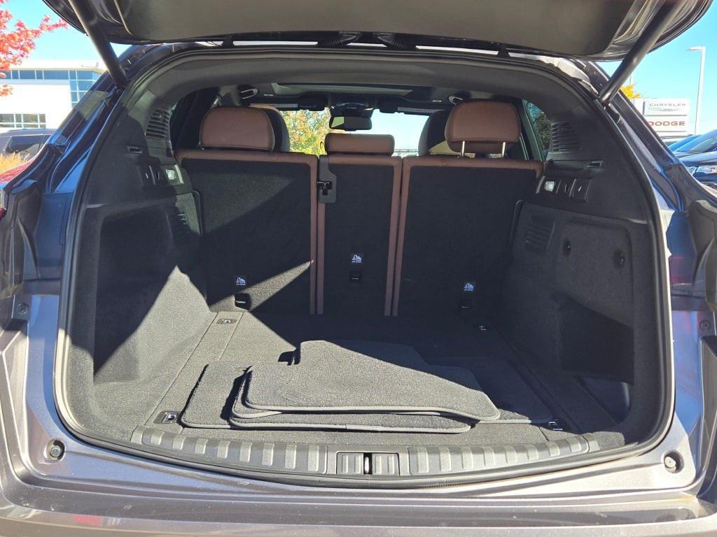 used 2022 Alfa Romeo Stelvio car, priced at $22,900