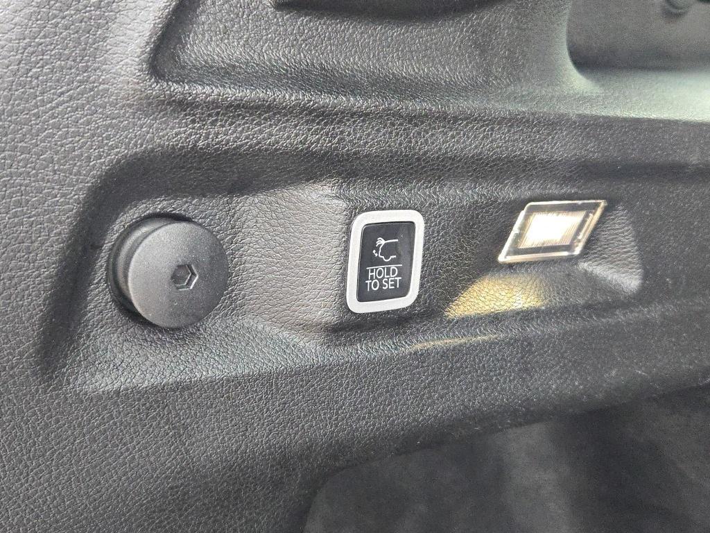 used 2023 Jeep Grand Cherokee L car, priced at $31,661