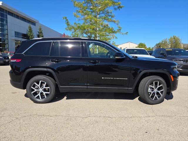 new 2025 Jeep Grand Cherokee car, priced at $51,230