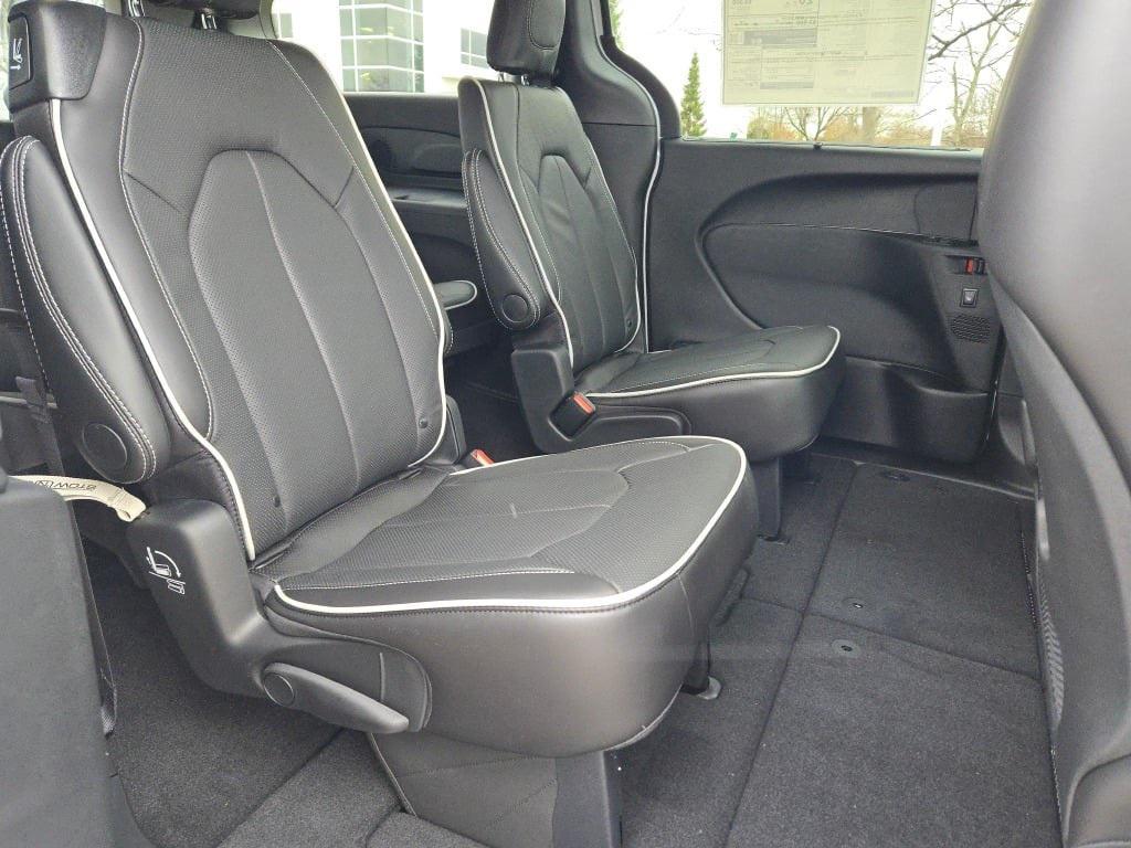 new 2026 Chrysler Pacifica car, priced at $52,905