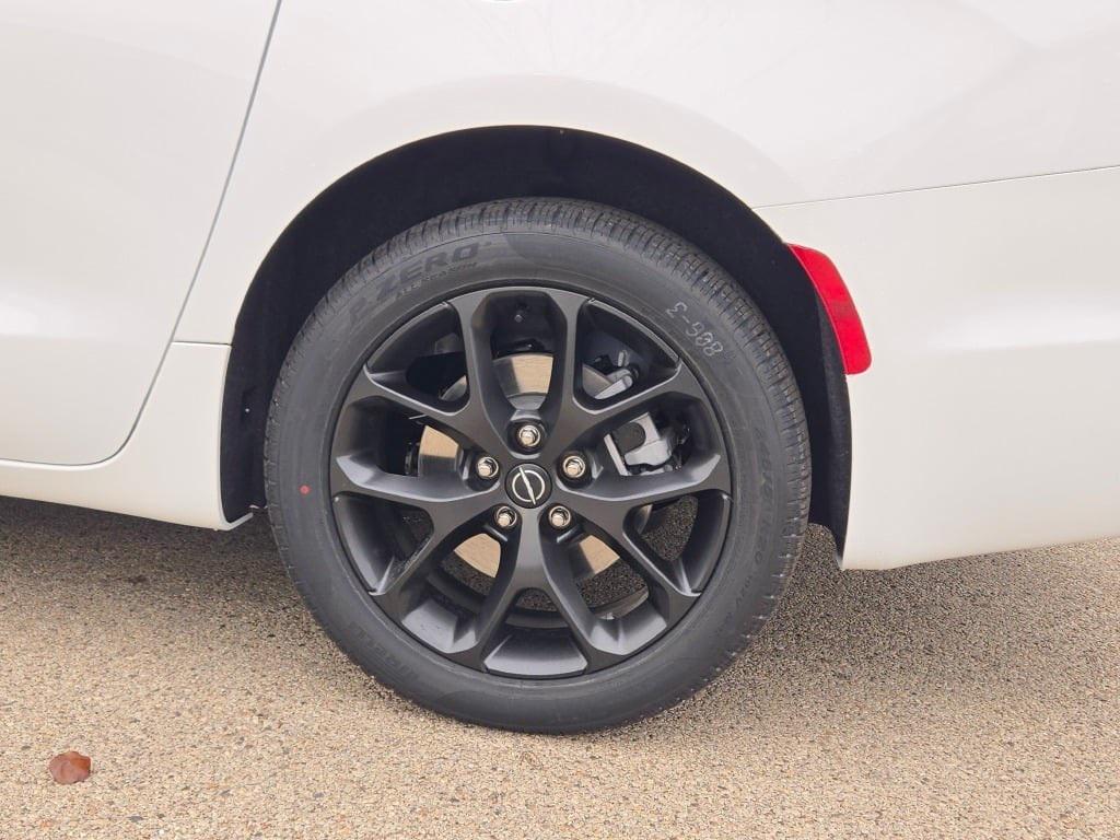 new 2026 Chrysler Pacifica car, priced at $52,905