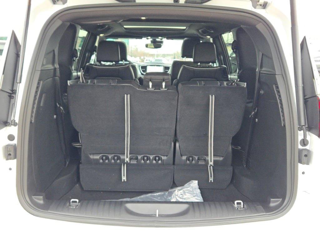 new 2026 Chrysler Pacifica car, priced at $52,905