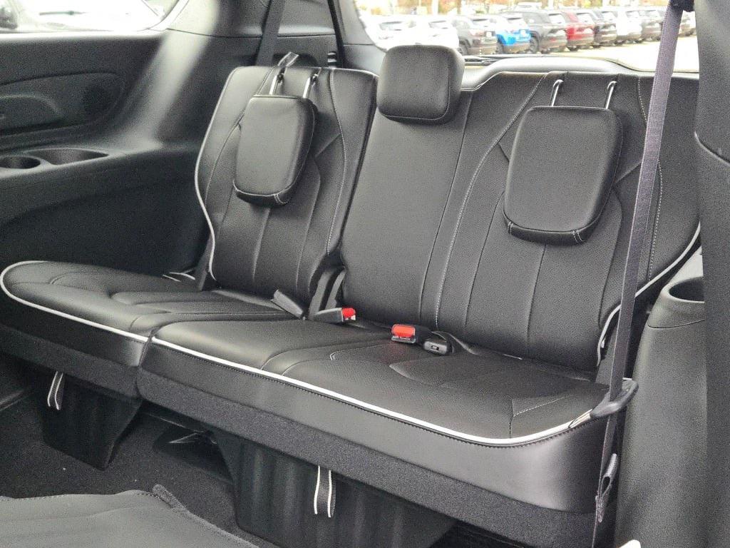 new 2026 Chrysler Pacifica car, priced at $52,905
