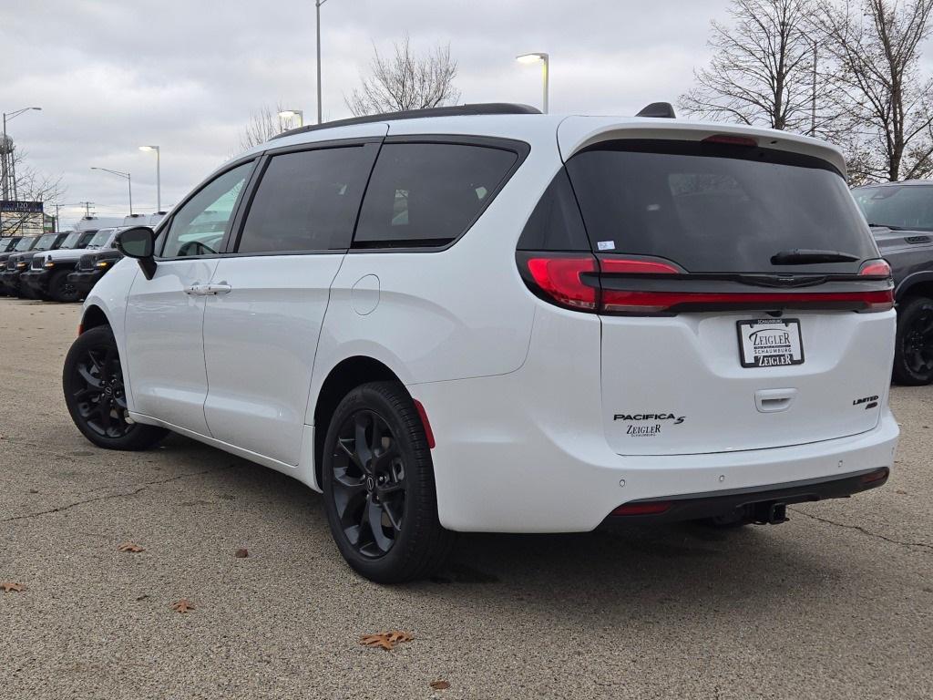 new 2026 Chrysler Pacifica car, priced at $52,905