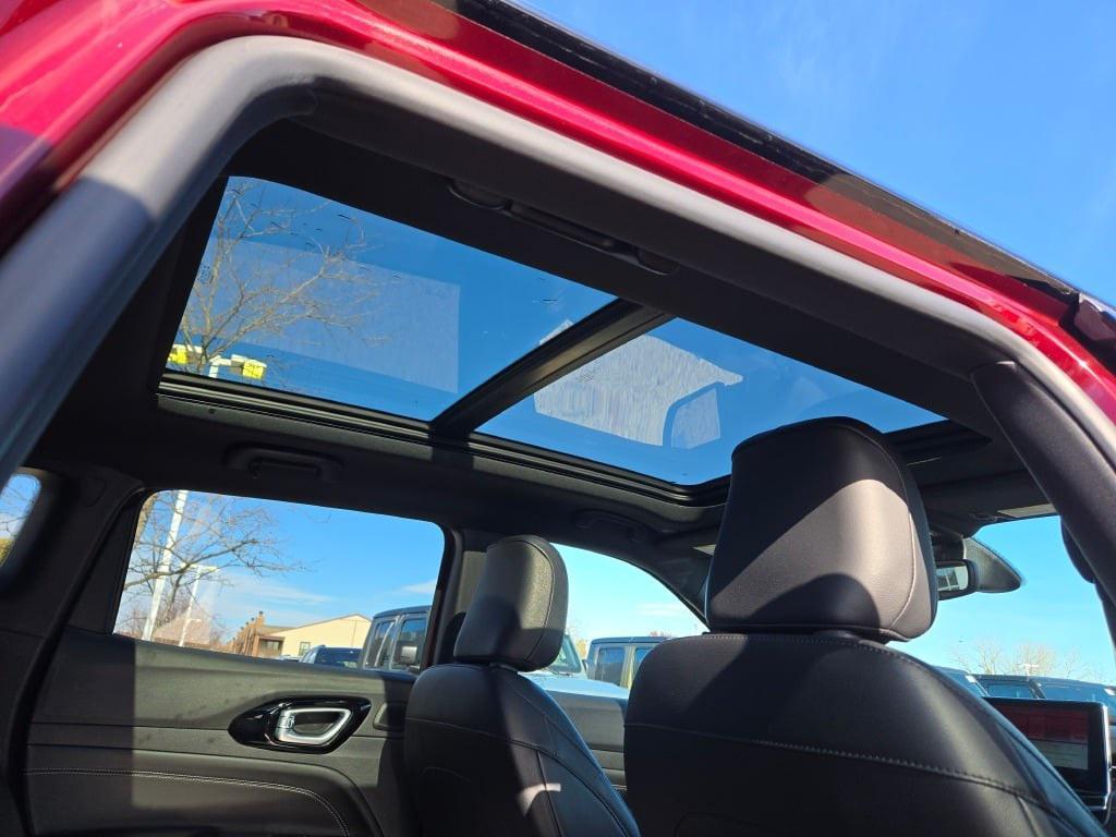 used 2022 Jeep Compass car, priced at $23,992