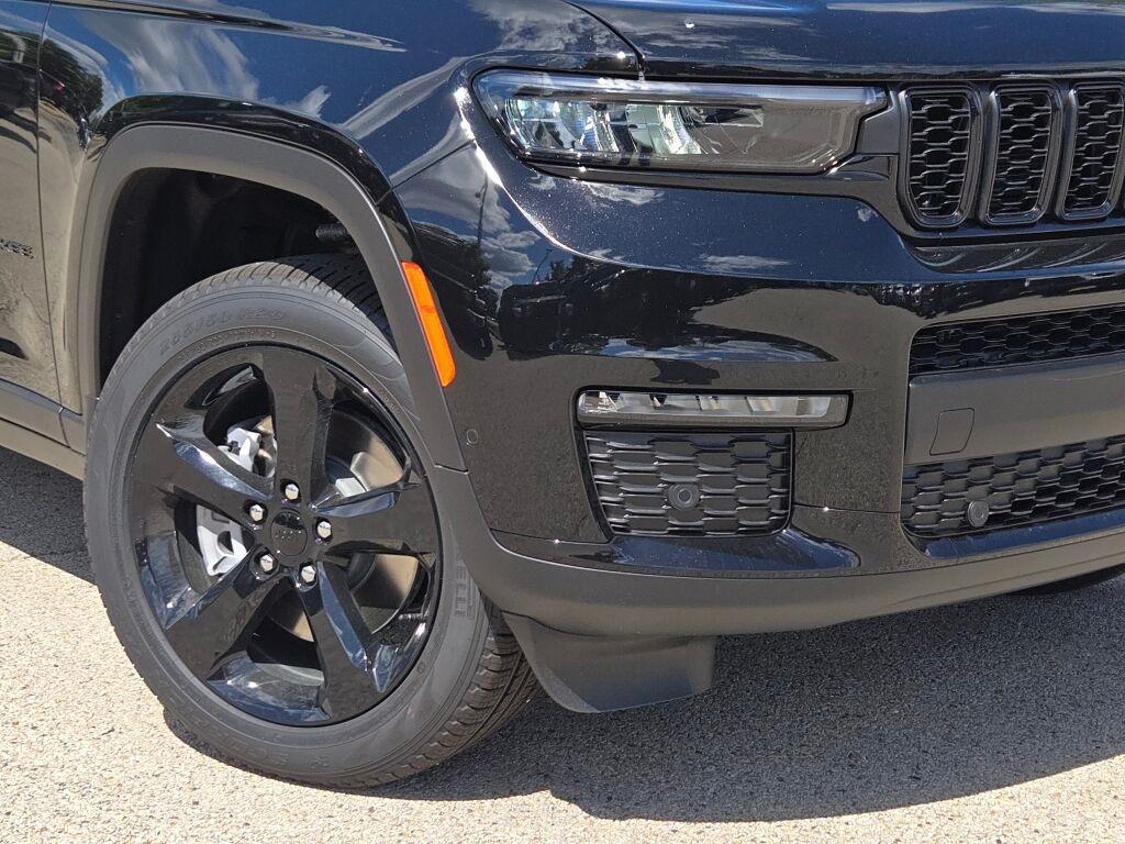 new 2025 Jeep Grand Cherokee L car, priced at $53,685