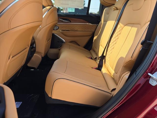 new 2025 Jeep Grand Cherokee car, priced at $64,474