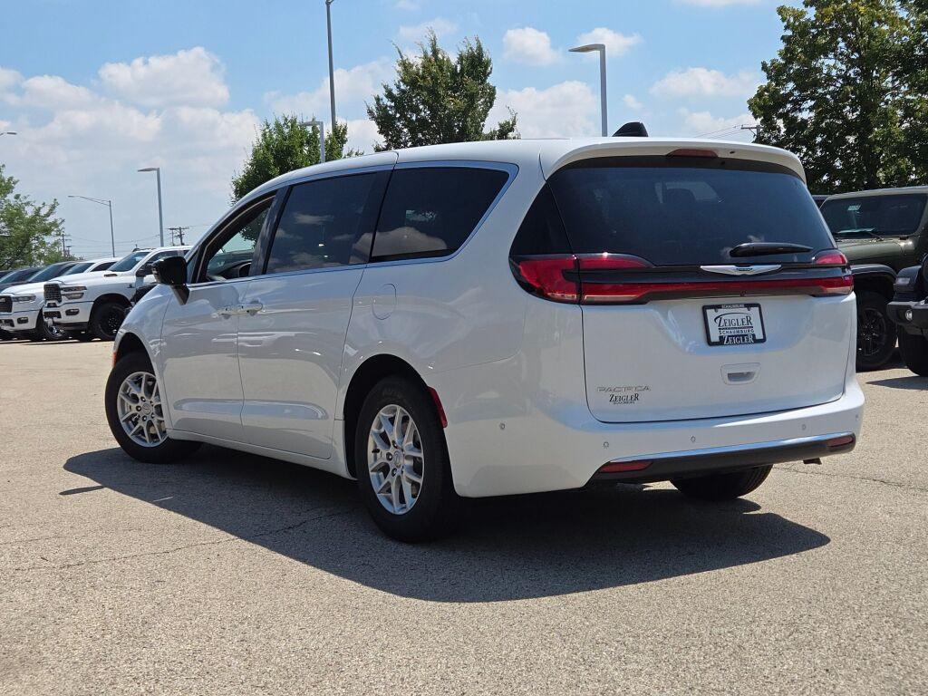 new 2025 Chrysler Pacifica car, priced at $40,425