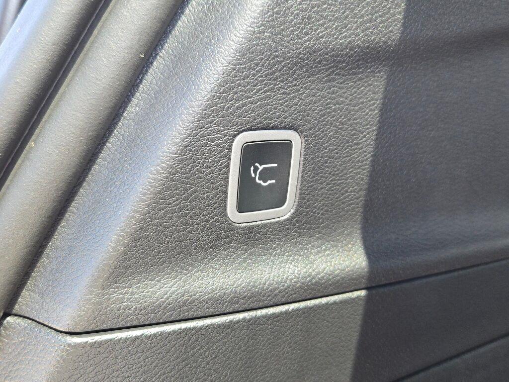 new 2025 Chrysler Pacifica car, priced at $40,425