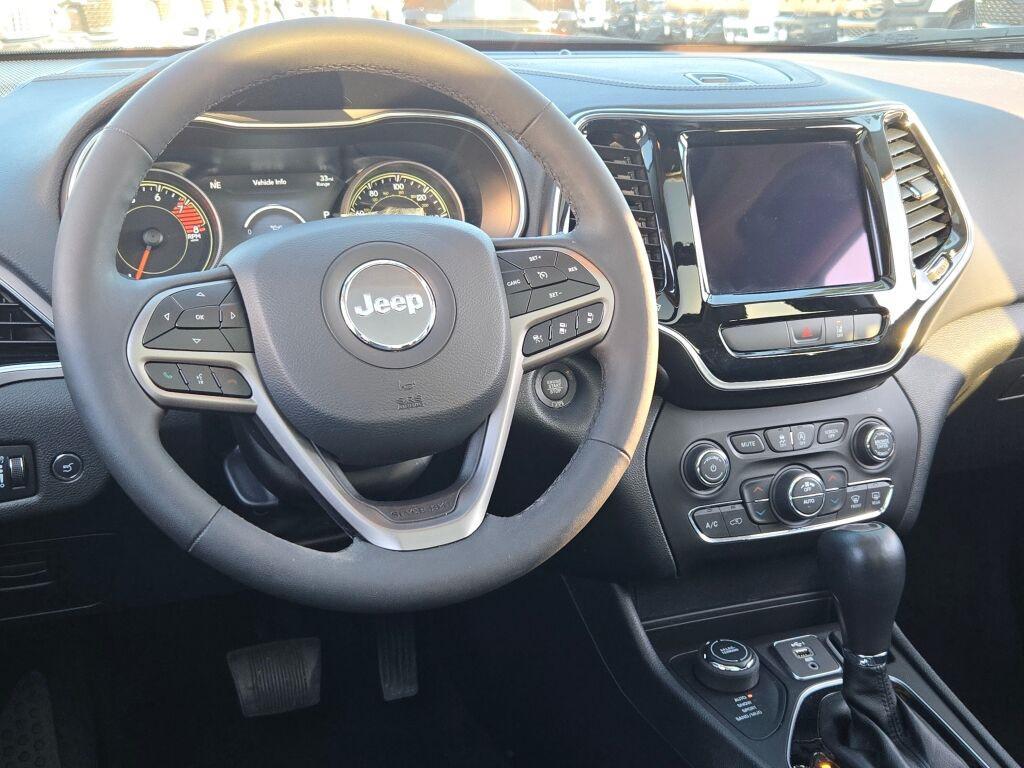 used 2022 Jeep Cherokee car, priced at $24,992