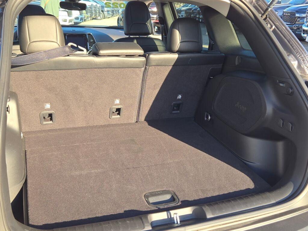 used 2022 Jeep Cherokee car, priced at $24,992