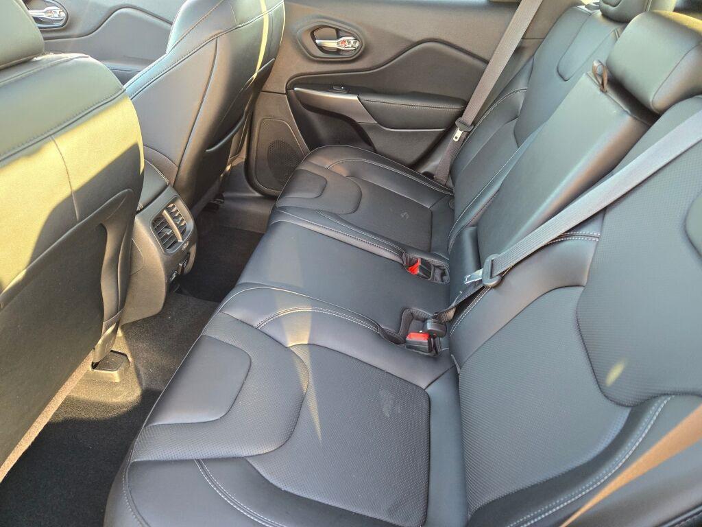 used 2022 Jeep Cherokee car, priced at $24,992