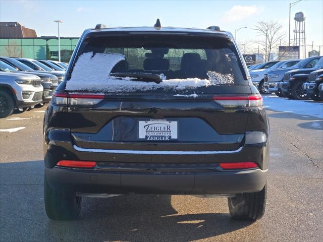 new 2025 Jeep Grand Cherokee car, priced at $45,675