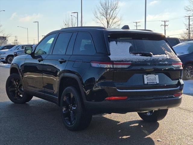 new 2025 Jeep Grand Cherokee car, priced at $45,675