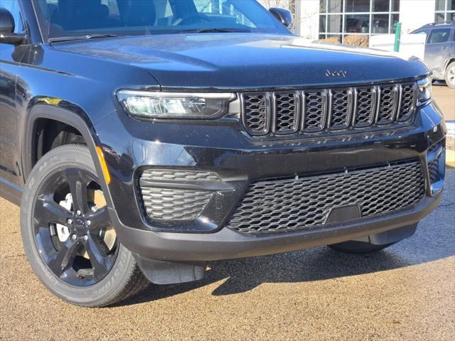 new 2025 Jeep Grand Cherokee car, priced at $45,675