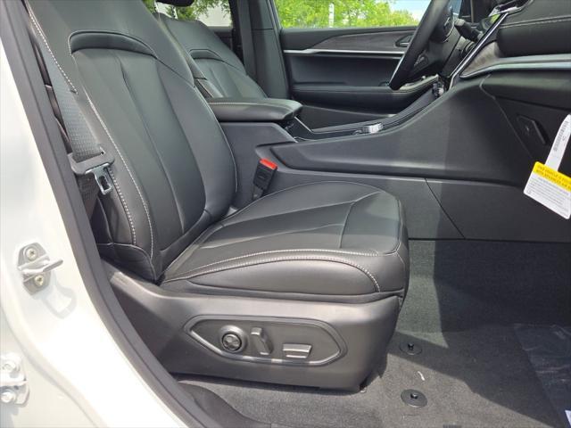 new 2025 Jeep Grand Cherokee L car, priced at $48,817