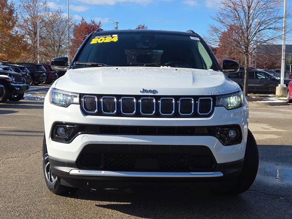 used 2022 Jeep Compass car, priced at $21,862