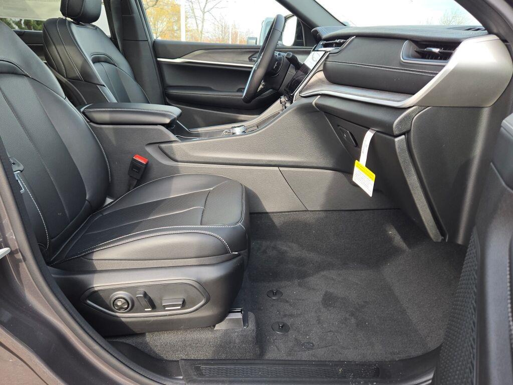 new 2025 Jeep Grand Cherokee L car, priced at $51,505