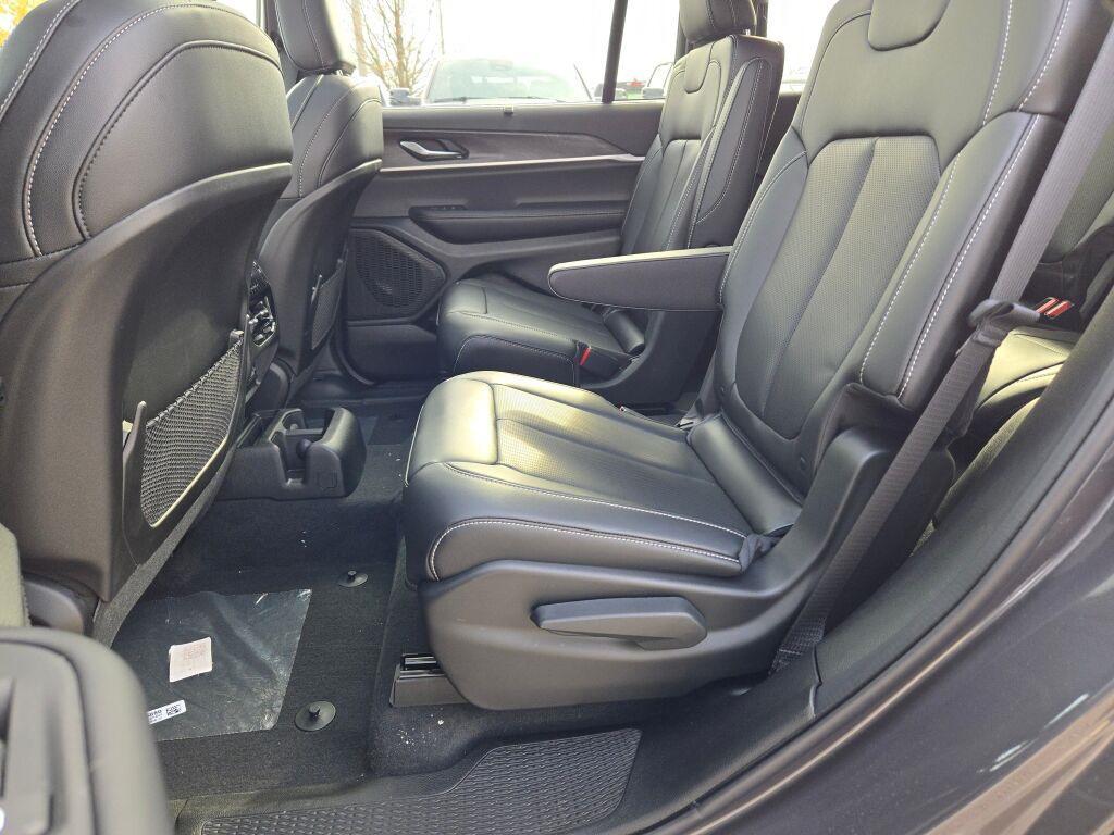 new 2025 Jeep Grand Cherokee L car, priced at $51,505